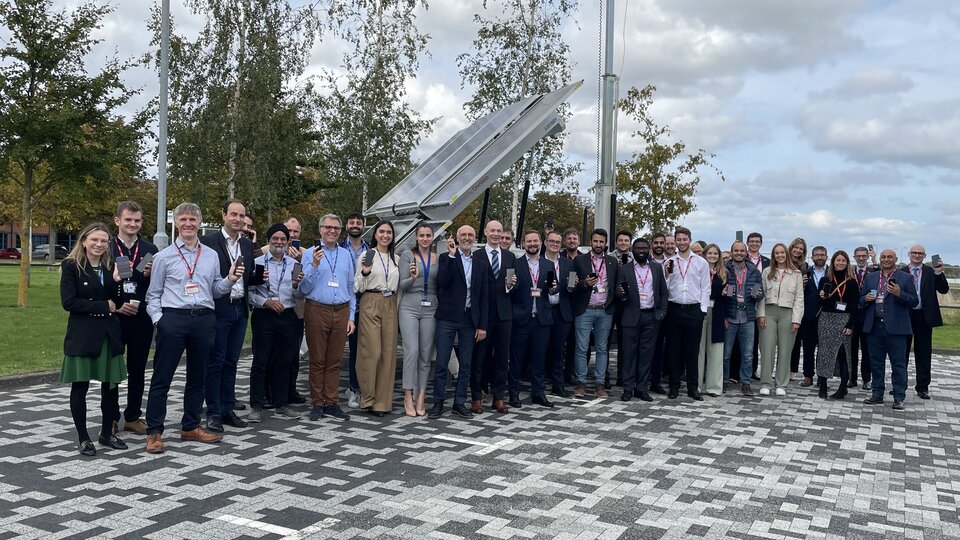 Team members use Eutelsat Group’s satellites to connect
